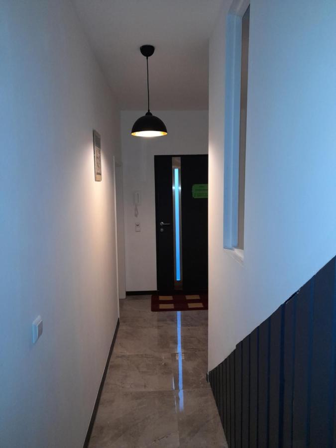Berlin - Schoenefeld Gruene Wohnung Exteriör bild
